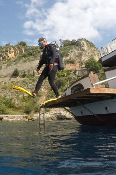 divemaster internship in sicily